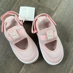 NWT Puma grippy velcro sandals